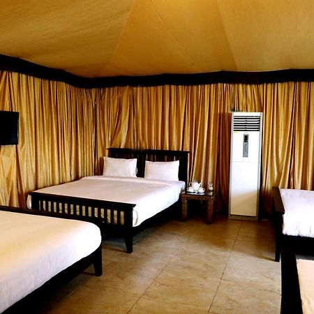 Hotel Sunnys World Pune Zewnętrze zdjęcie