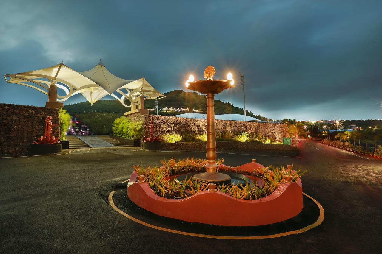 Hotel Sunnys World Pune Zewnętrze zdjęcie