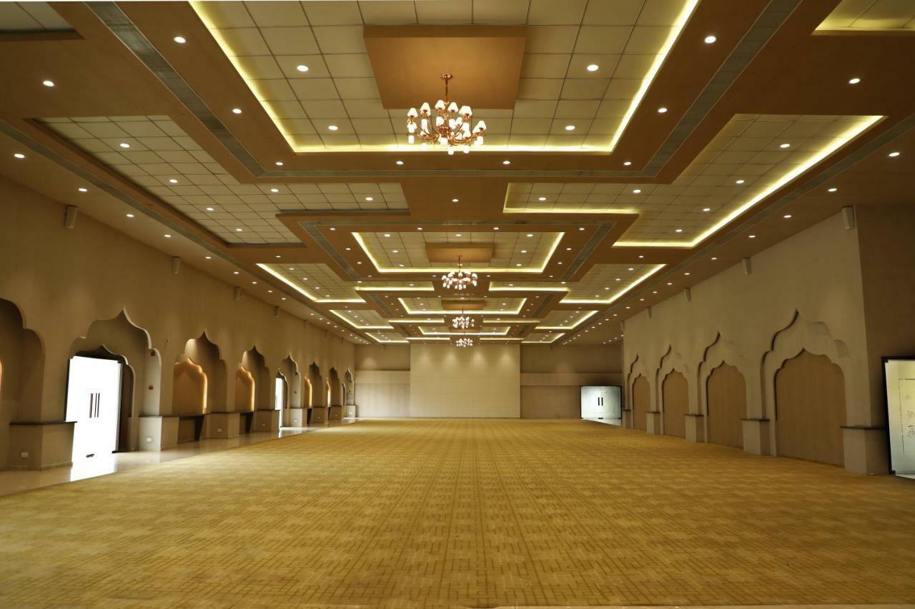 Hotel Sunnys World Pune Zewnętrze zdjęcie